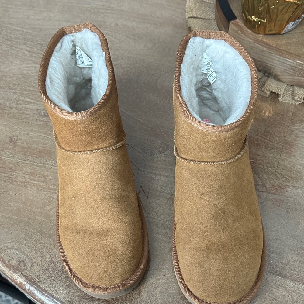 Koolaburra Tan Suede Boots with White Lining